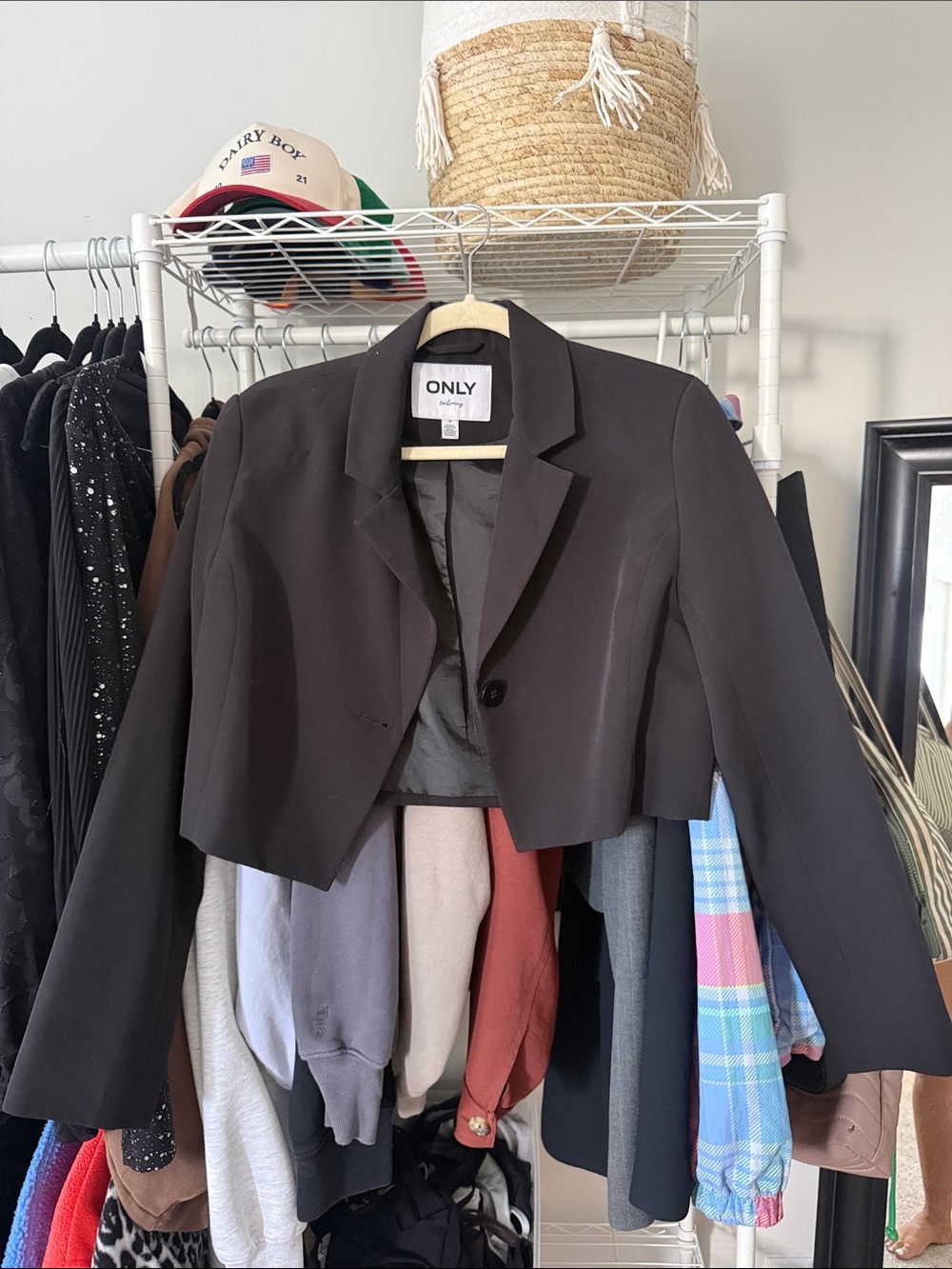 Black cropped blazer